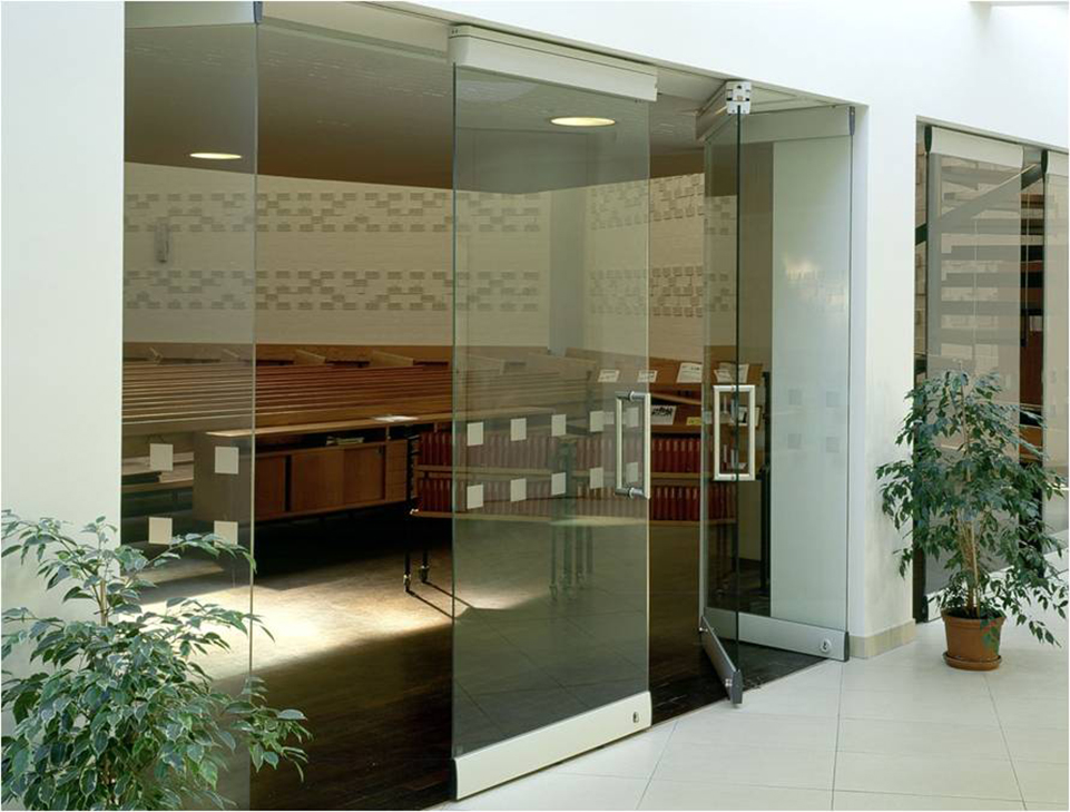 Modernfold Glass Wall Systems