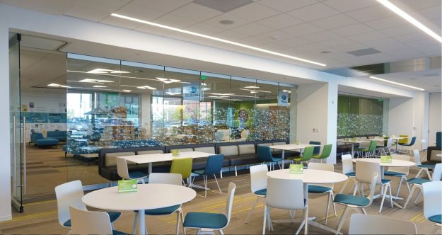 Modernfold-Glass-Wall
