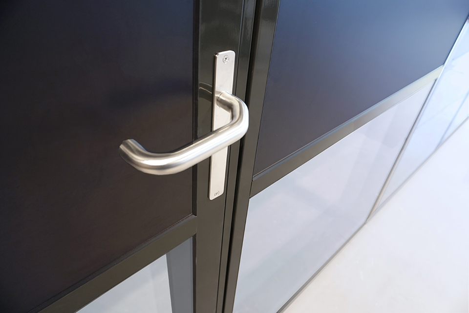 acousti-clear glass door handle