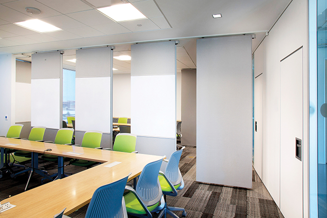 MODERNFOLD Acousti-Seal Operable Partitions