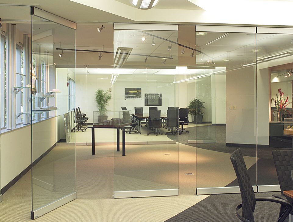 362 DRS moveable glass wall