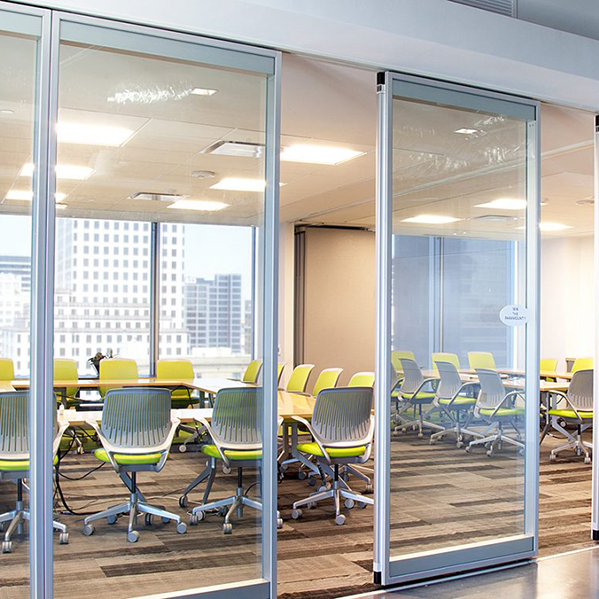 modernfoldacousticlearroompartitions Glass Walls and Operable