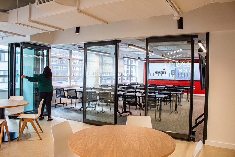 AcoustiClear’s Sleek Design Perfectly Blends into Shawmut’s NYC Office