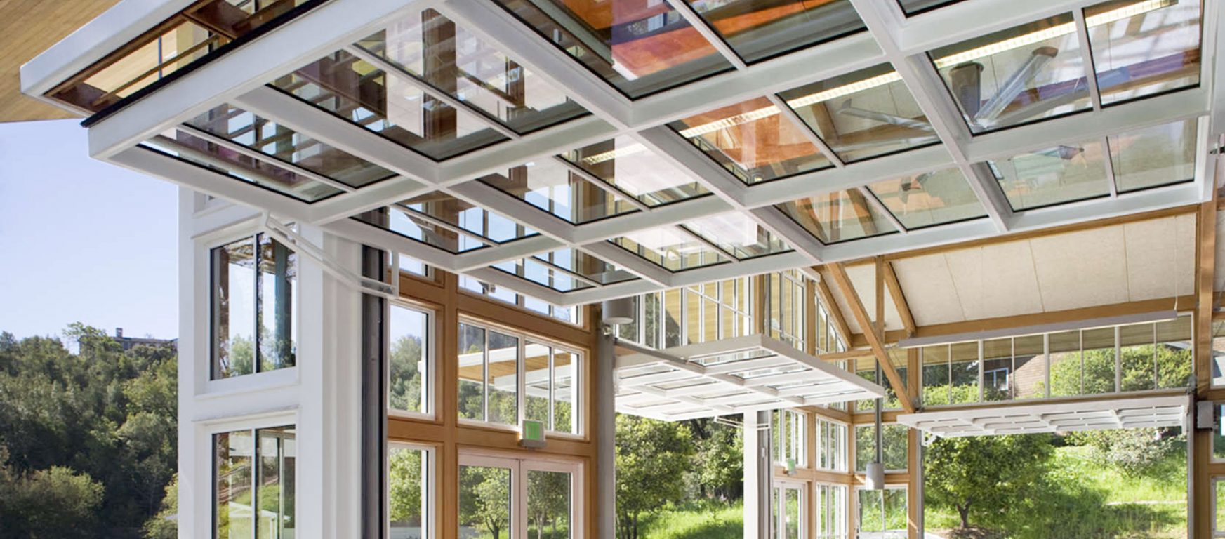 Renlita S 1000 Floataway Vertical Overhead Doors Glass Walls And