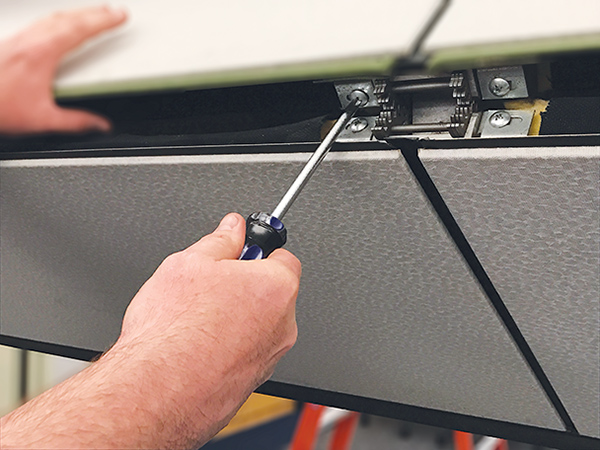 Service Repair Skyfold panels