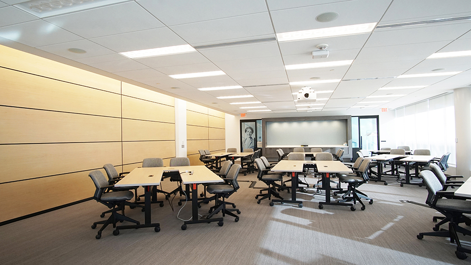 vertical retractable wall skyfold installed at Novo Nordisk